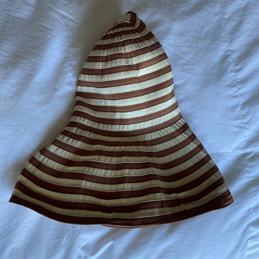 Cream and light brown striped sun hat by San Francisco Hat - protective & cute! - Picture 8 of 9